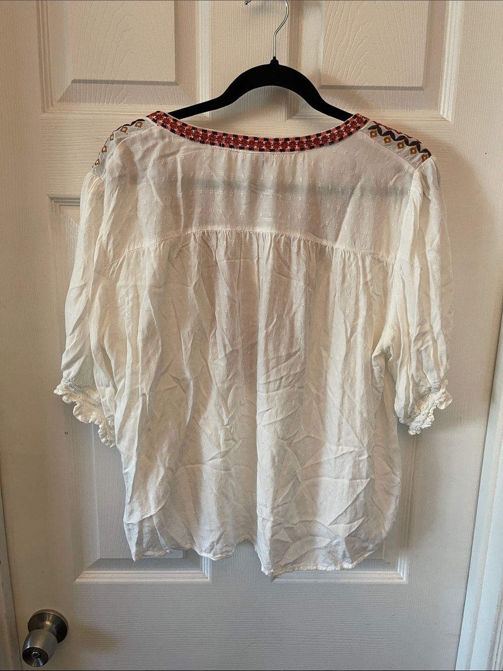 Knox Rose White Peasant Blouse with Pink Brown and Reddish Embroidery - Picture 3 of 6